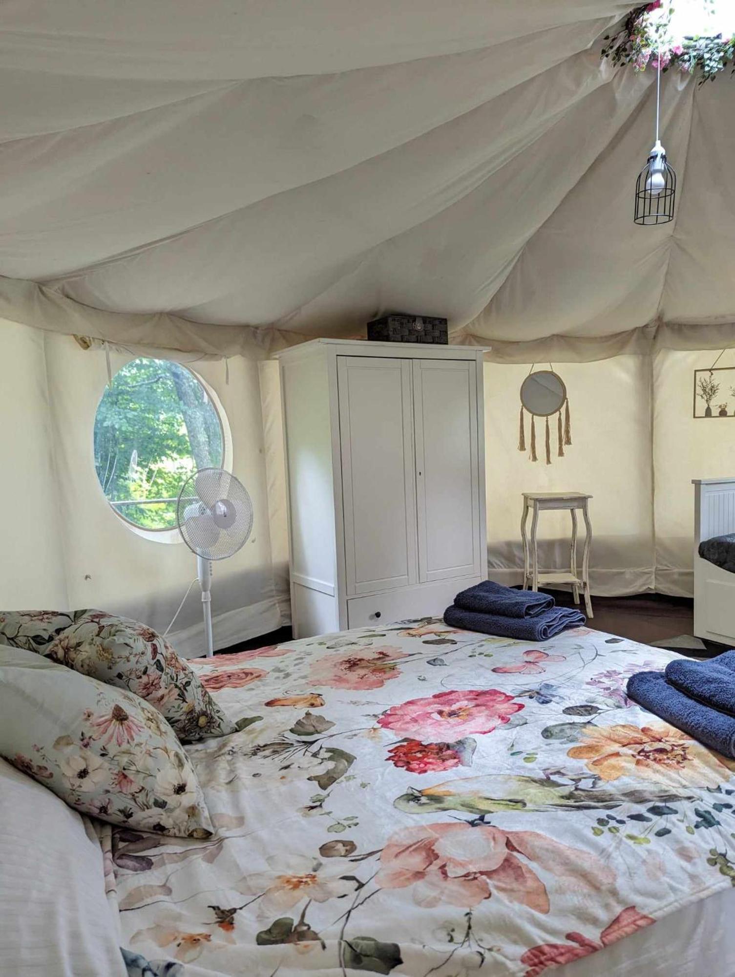 Hotel Luxury Glamping @Moulin Des Forges Moutier-Malcard Zewnętrze zdjęcie